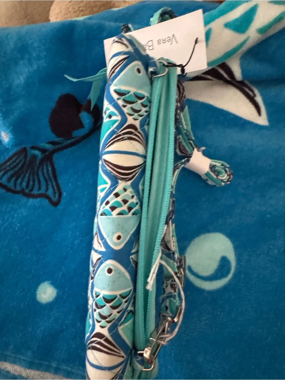 Vera Bradley Go Fish Blue wallet crossbody & matching beach towel - NWT - Picture 5 of 16